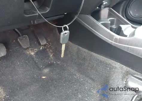 2011 Honda Fit Sport z USA, uszkodzony, nr VIN JHMGE8G58BC002238